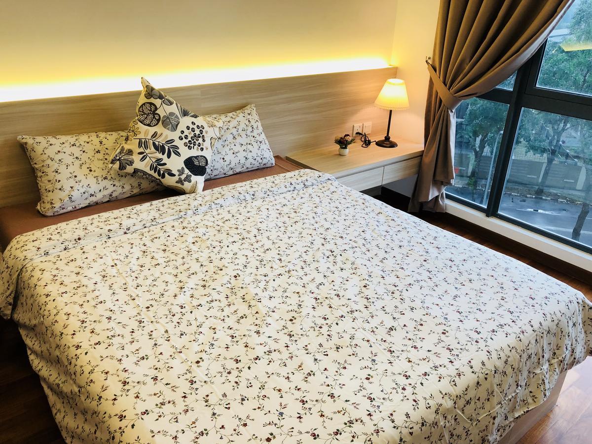 Loving&Comfy Ensuite By Crescent Bay Τζόχορ Μπάχρου Εξωτερικό φωτογραφία
